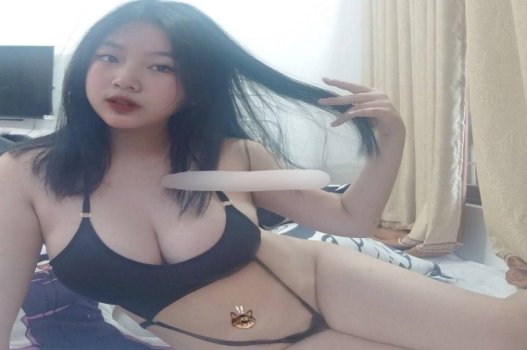 Đụ con này vú khủng lồ quá đi